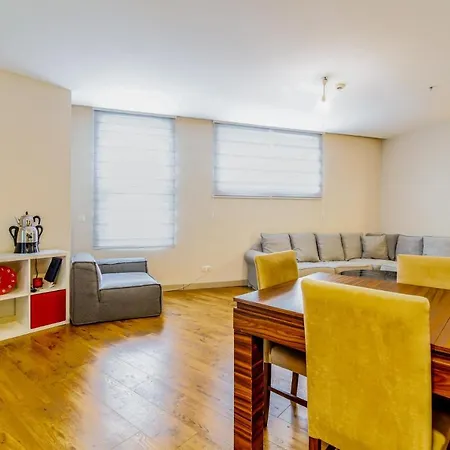 アパート Chic Flat W Gym And Terrace 5 Min To Kanyon Mall