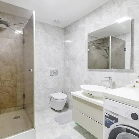 Chic Flat W Gym And Terrace 5 Min To Kanyon Mall