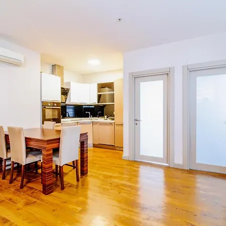 Appartamento Chic Flat W Gym And Terrace 5 Min To Kanyon Mall